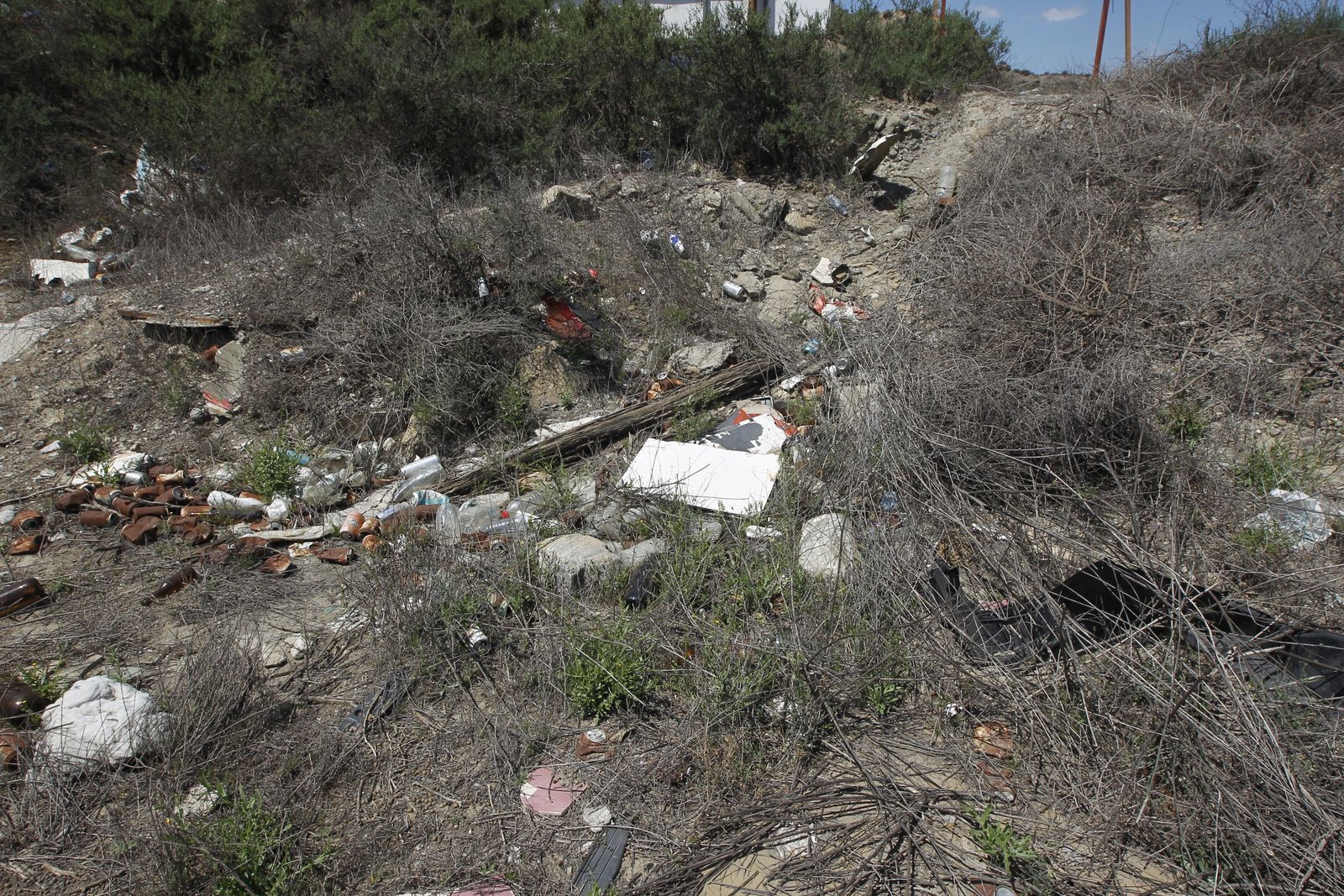 Fotogalería basura en el Desierto de Tabernas