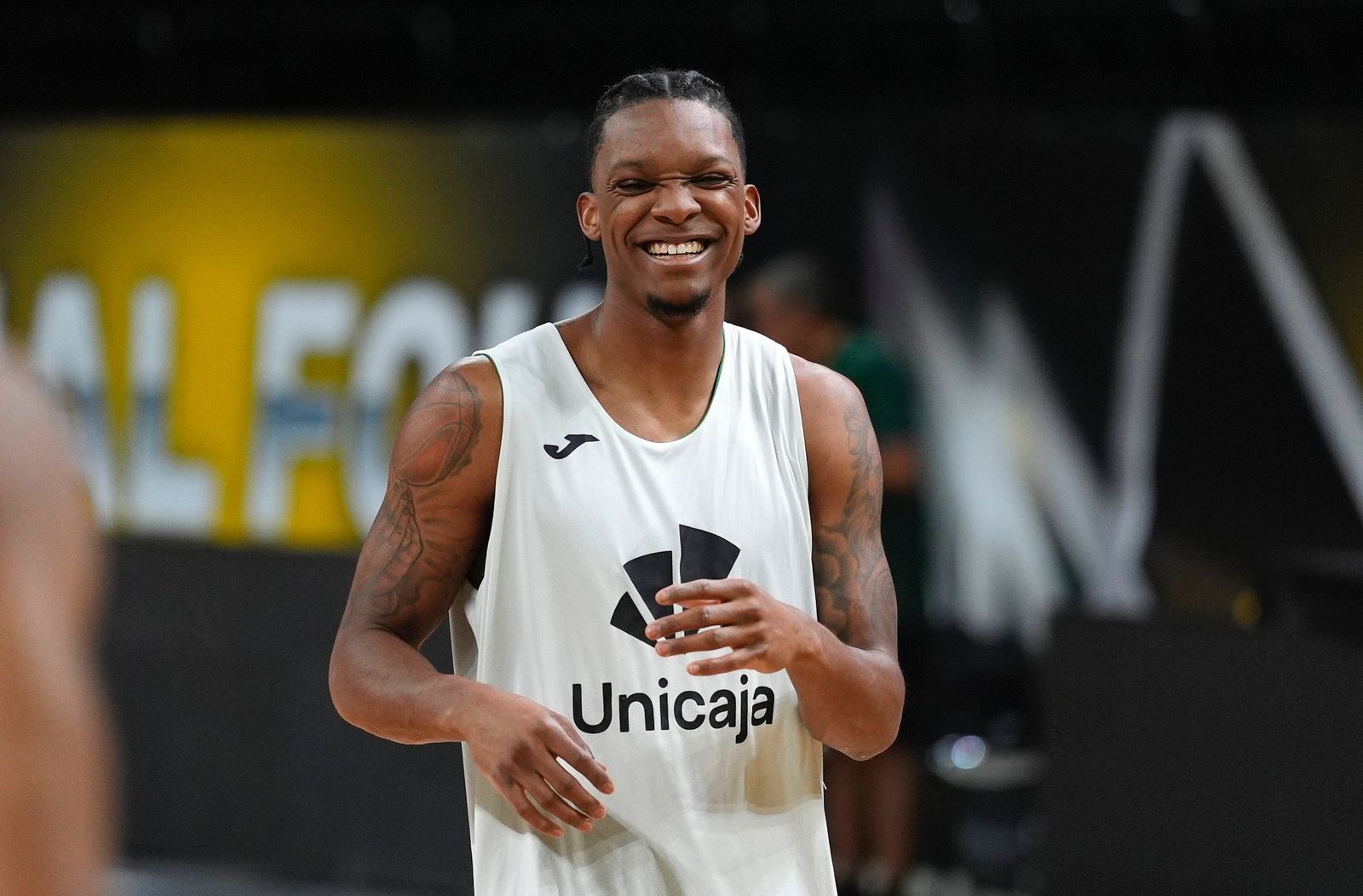 El Unicaja al fin conoce el Sunel Arena