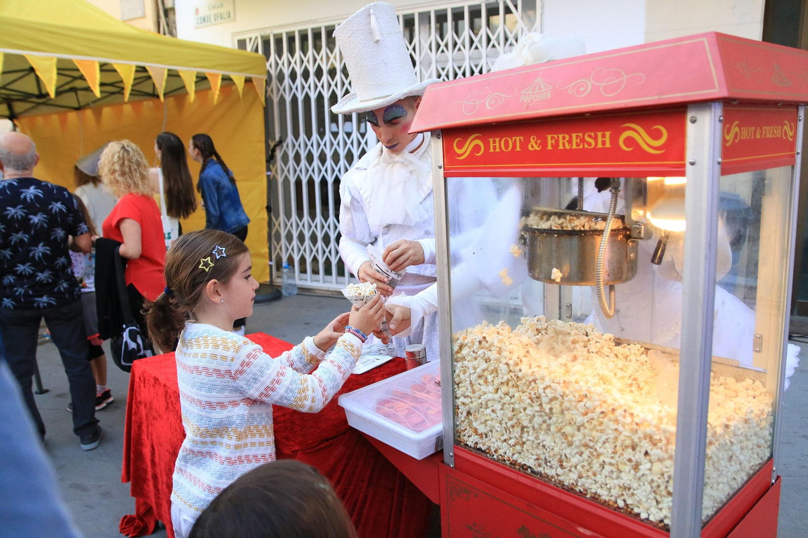 Imágenes de la Noche en Blanco, en Almería