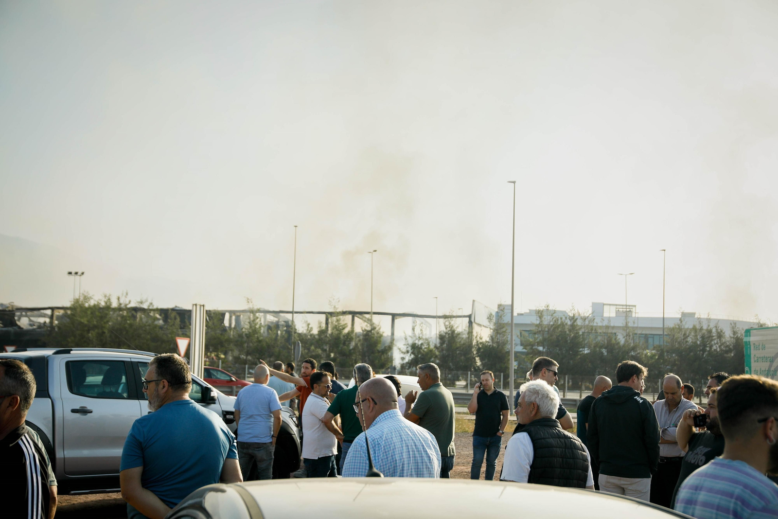 El día después: así ha amanecido la nave calcinada de Mabe Hortofrutícola