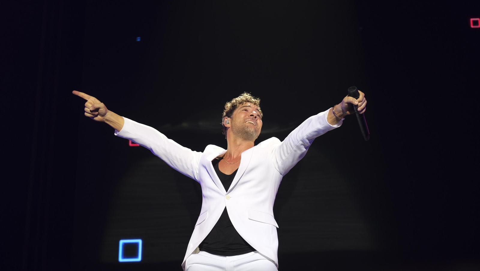 David Bisbal arrasa en su concierto de Roquetas de Mar