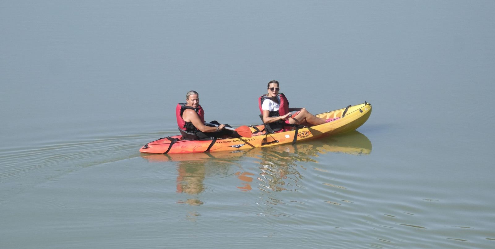 La ruta en kayak por el Guadalquivir de Córdoba se echa al agua, en imágenes