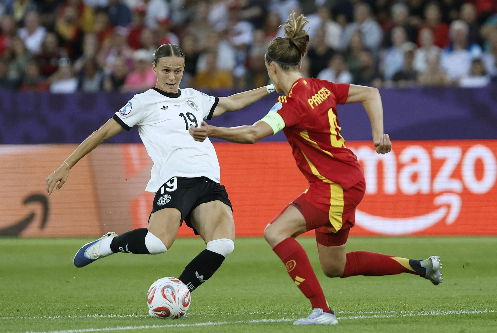 Las mejores imágenes de la semifinal Alemania - España de la Eurocopa femenina