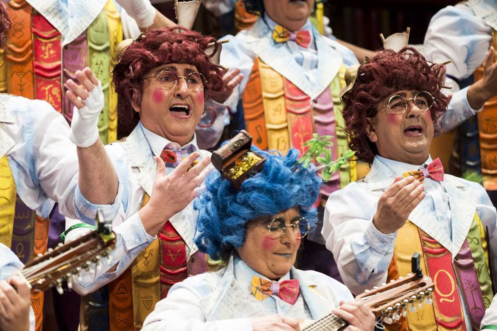 Las imágenes de la decimonovena función clasificatoria