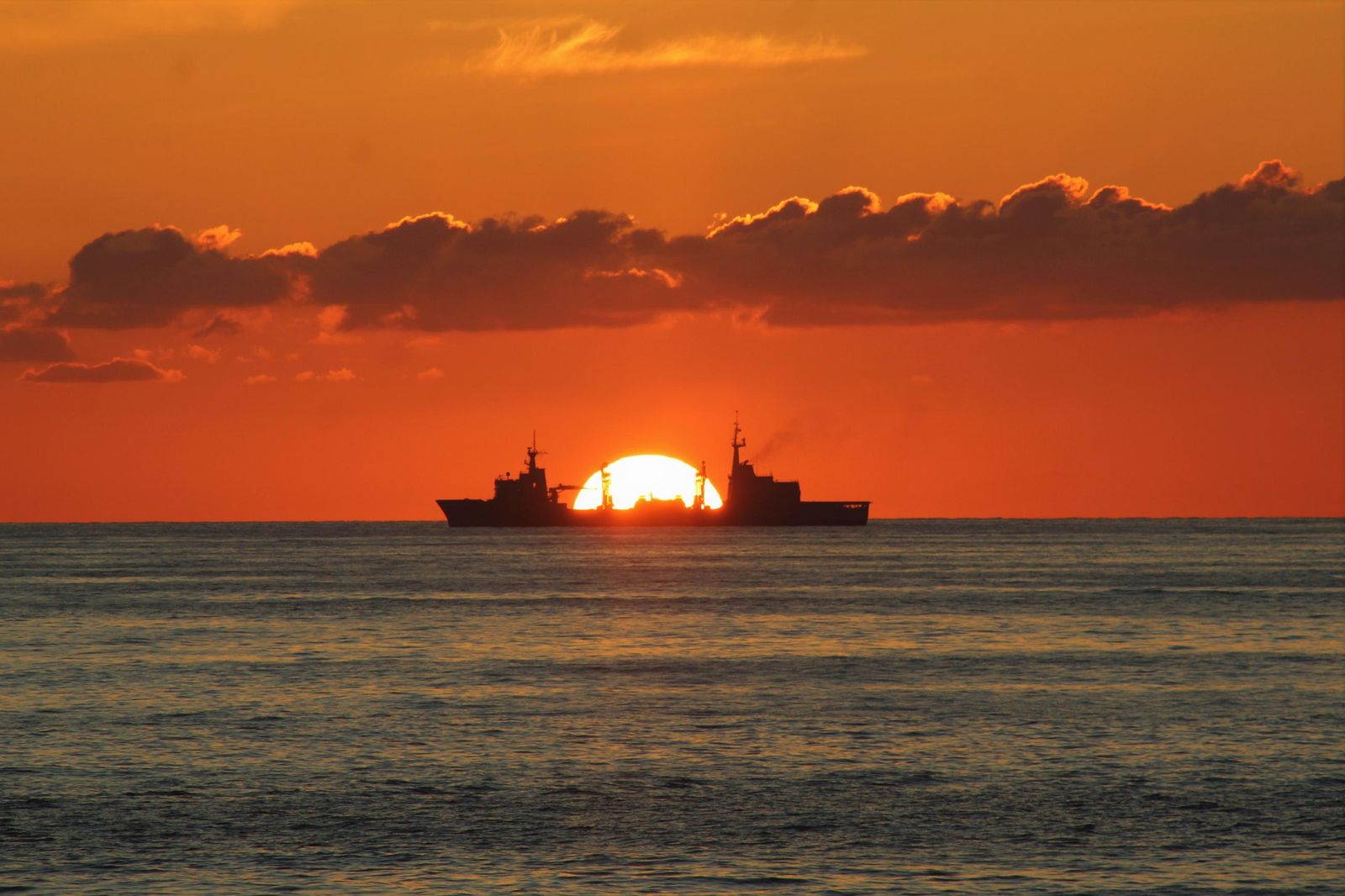 Las fotos del mayor ejercicio de los últimos años en el Estrecho de Gibraltar y el Golfo de Cádiz de la Armada y la OTAN