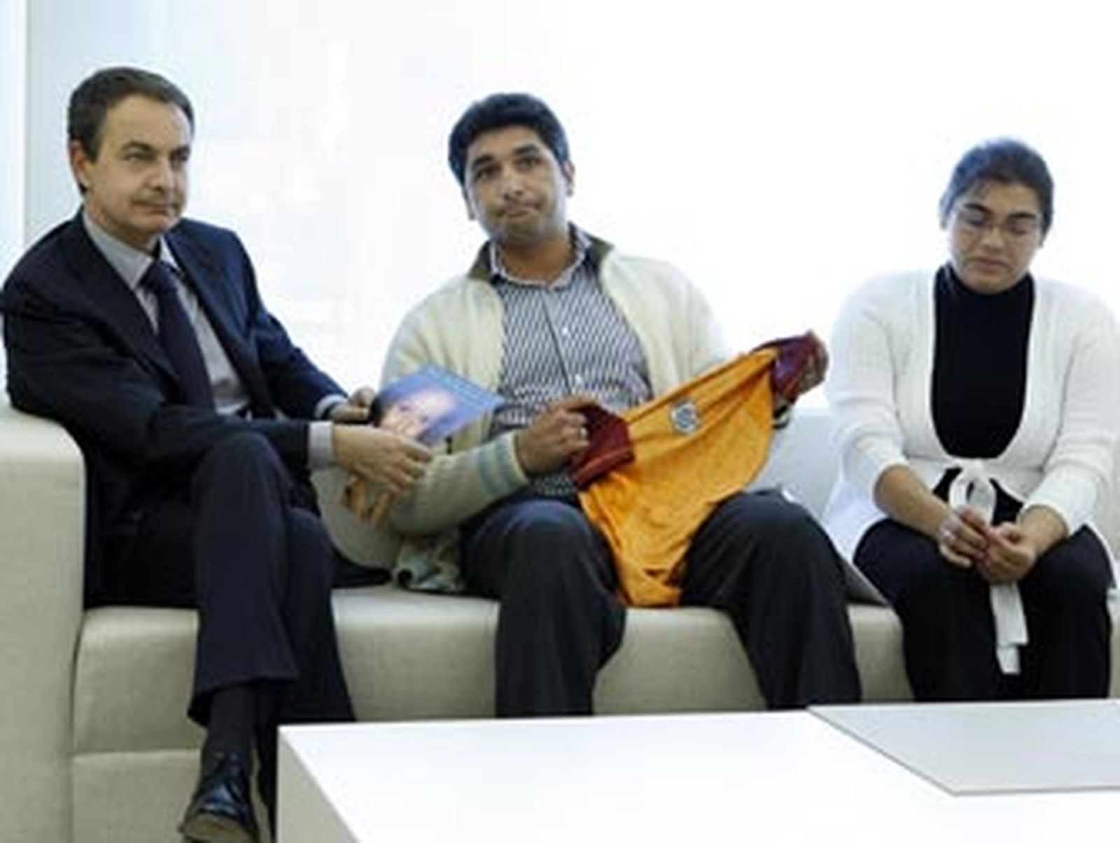 Cortés podría reunirse con Zapatero el próximo martes