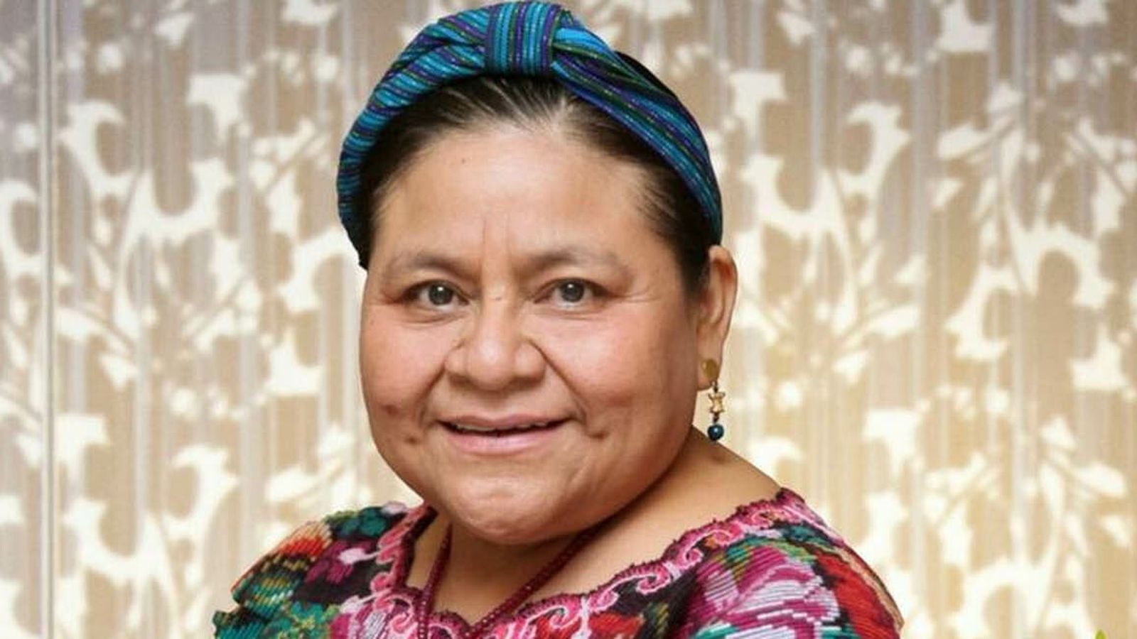 Rigoberta Mencgú es una líder indígena guatemalteca, miembro del grupo maya quiché.