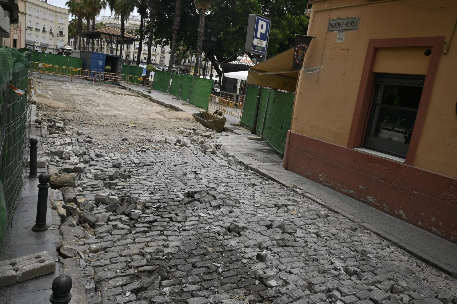 Obras en la calle Méndez Núñez, en imágenes