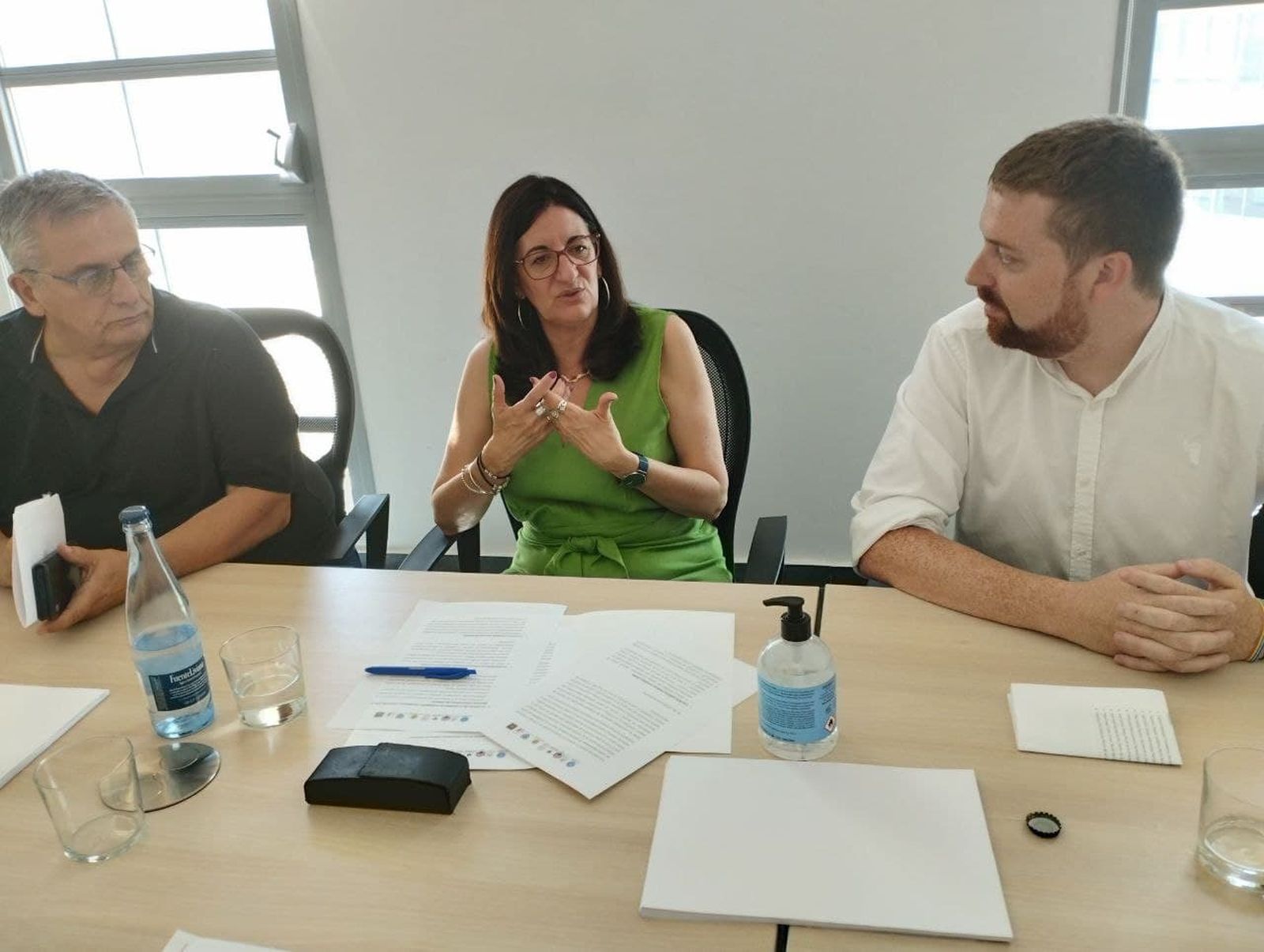 María Antonia Peña conversa con Alejandro García.