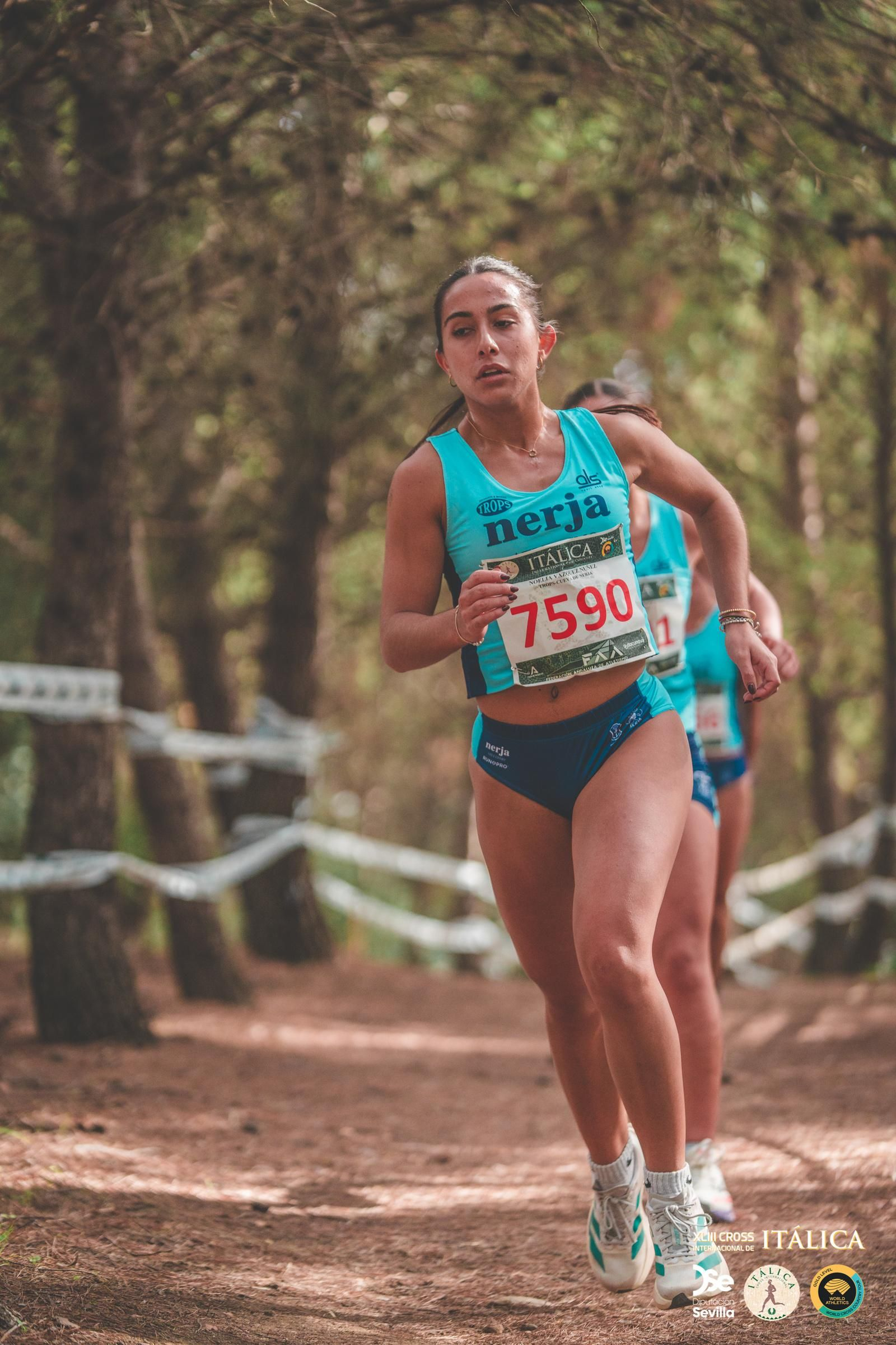 Búscate en las fotos del Cross de Itálica 2025 | 4