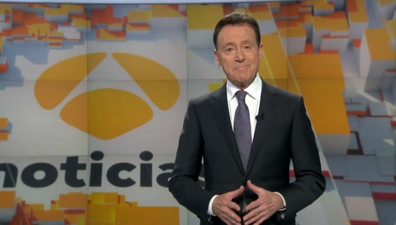 Matías Prats en la conducción del informativo del fin de semana de Antena 3