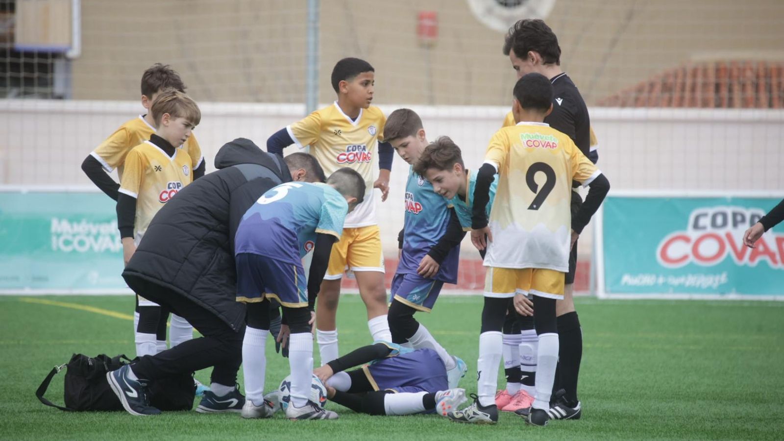 Copa COVAP y Psicólogos del Deporte inciden en el impacto que tienen las lesiones deportivas en la salud mental de niños y niñas Copa COVAP y Psicólogos del Deporte inciden en el impacto que tienen las lesiones deportivas en la salud mental de niños y niñas