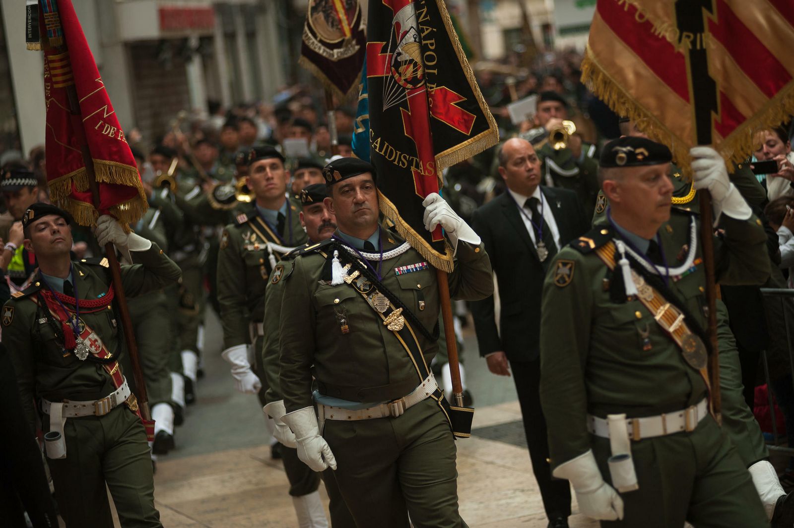 Fotos del desfile del traslado de Fusionadas en la Semana Santa de Málaga 2019.