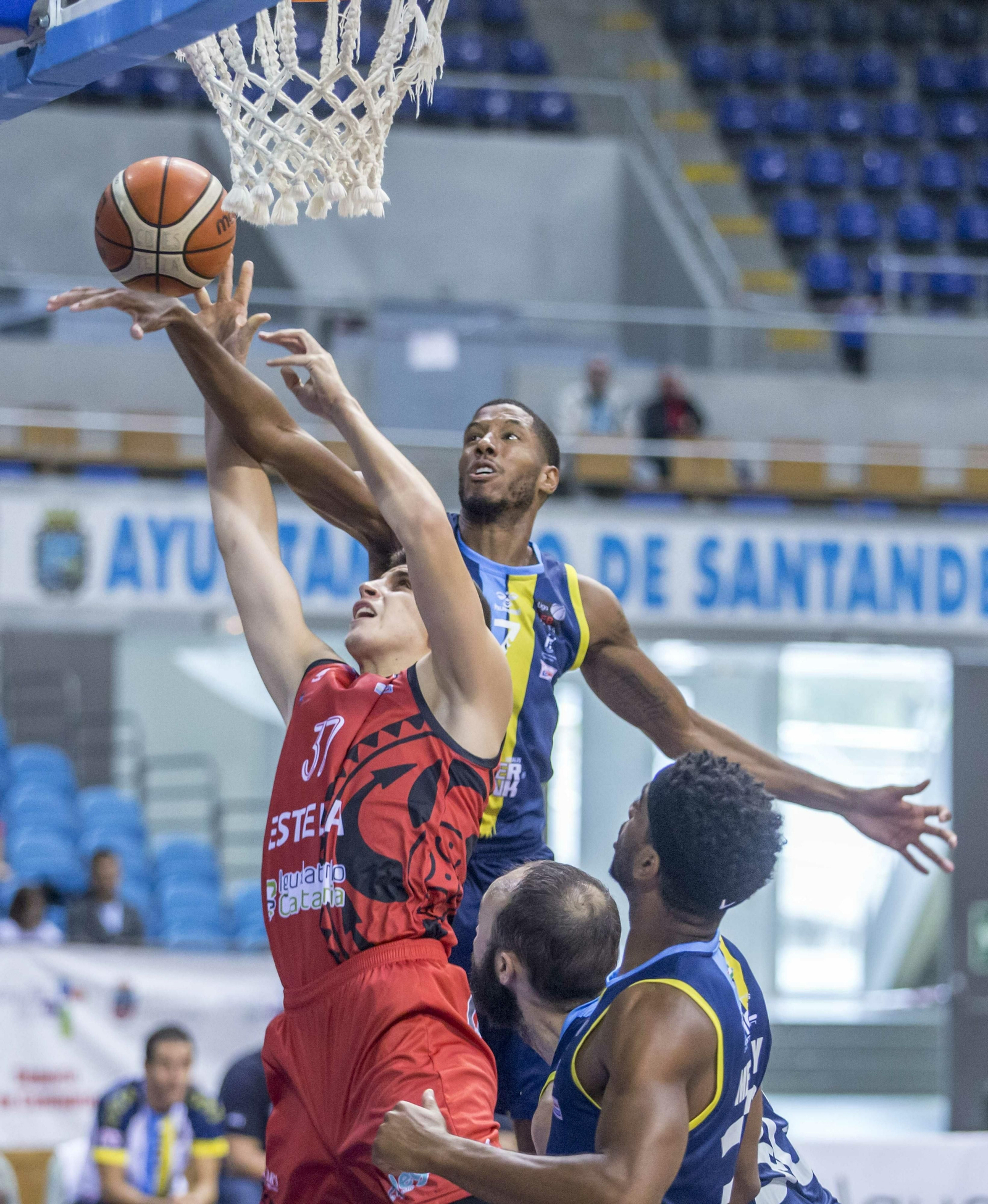 Las mejores fotos del Estela - Udea