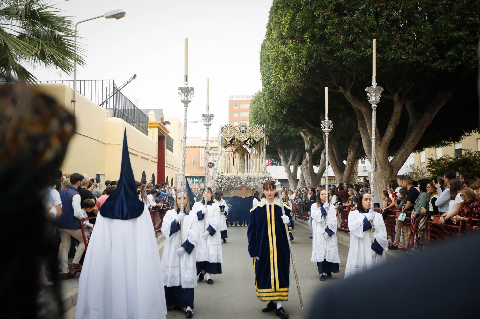 Mira como la cena sale a las calles de Almería tras las lluvias
