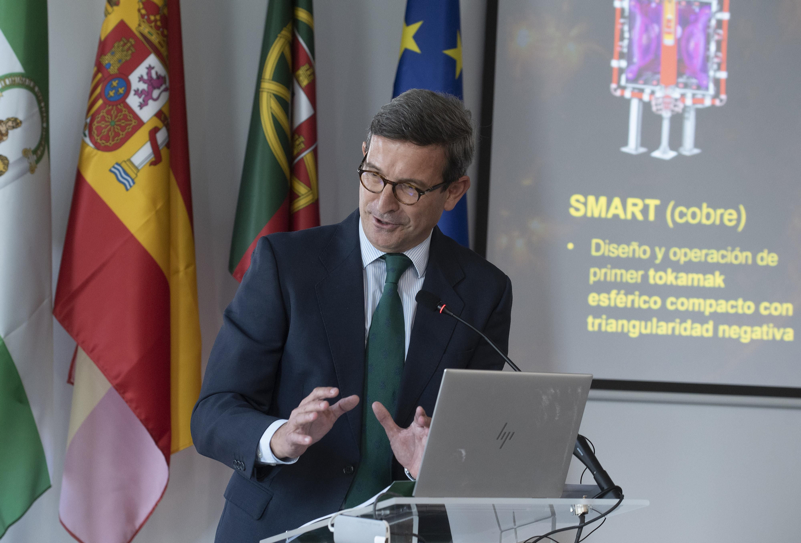 Imágenes de la presentación de Tokamak Smart