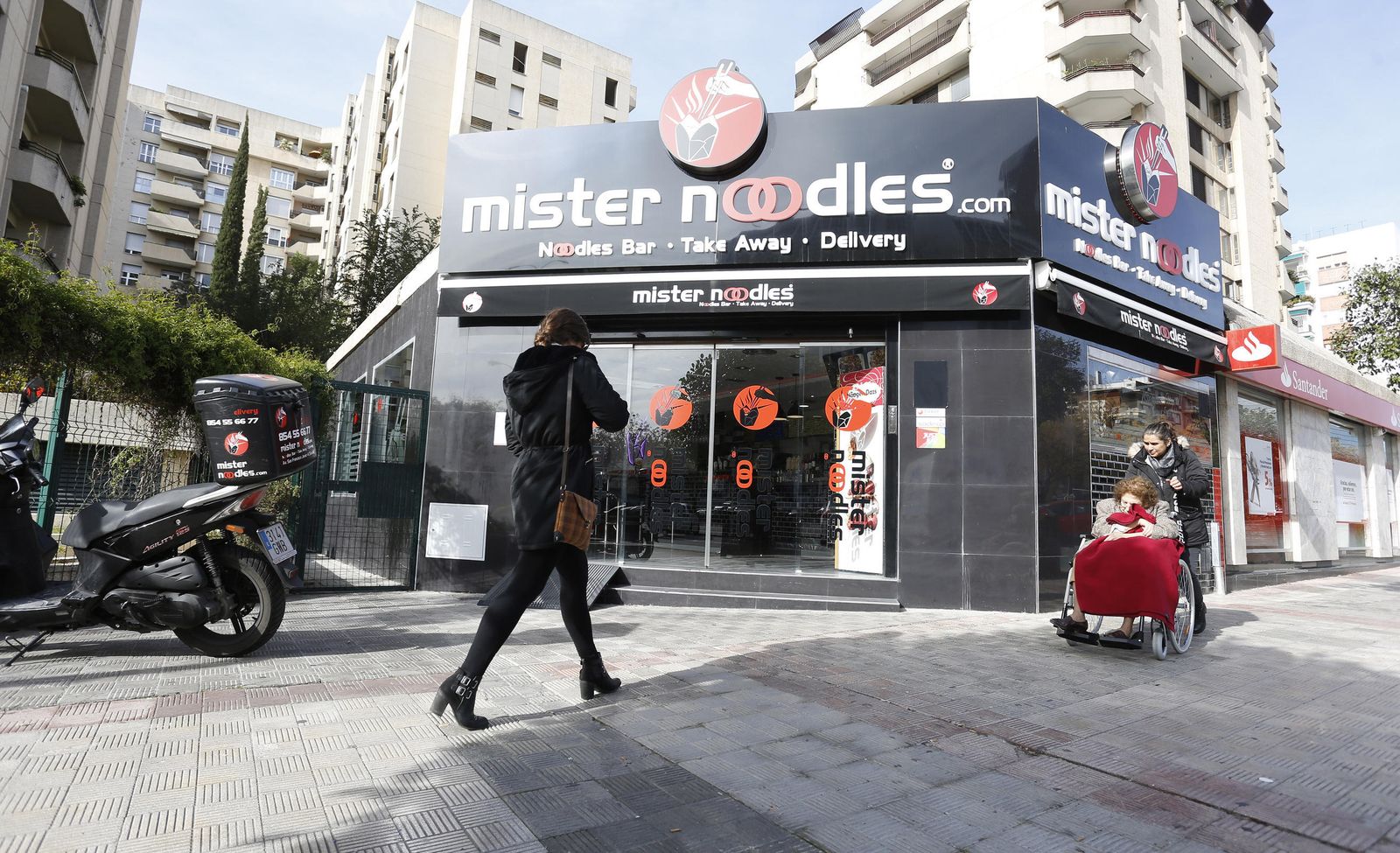 El restaurante Mister Noodles, donde se produjo el atraco.