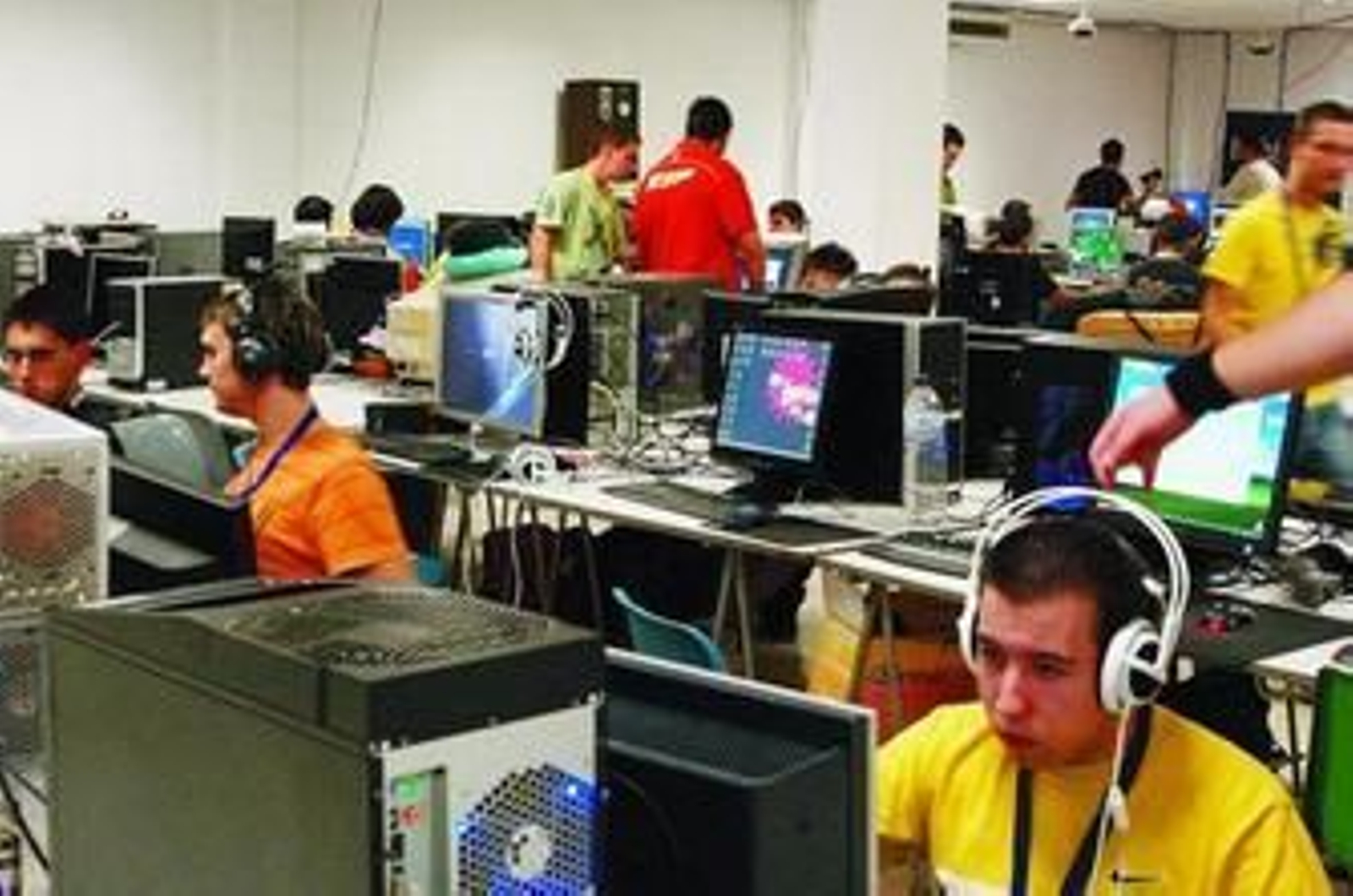 Hasta el 28 de septiembre, los jóvenes cibernautas podrán disfrutar de internet.