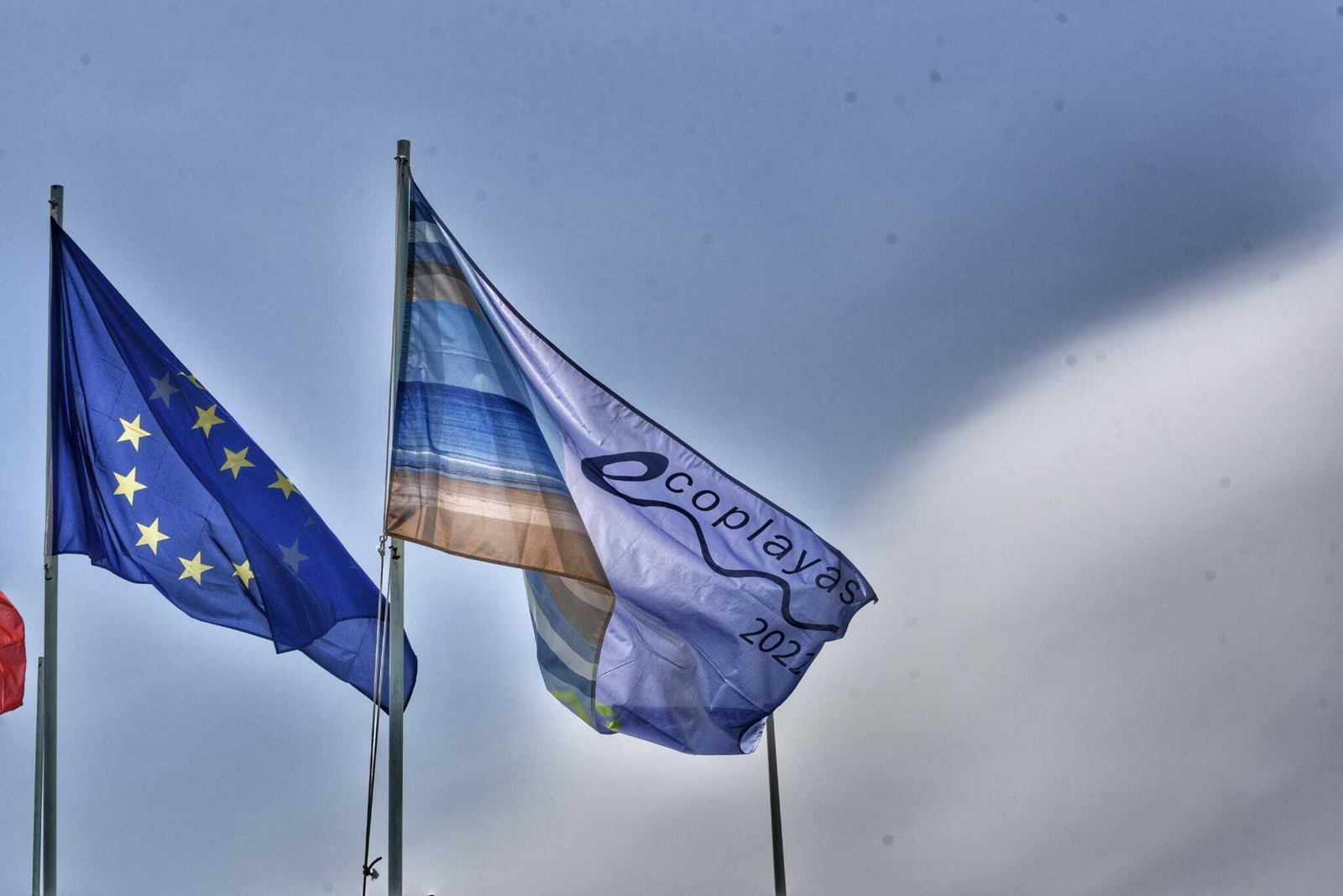 La bandera EcoPlayas ya luce en Santa Bárbara