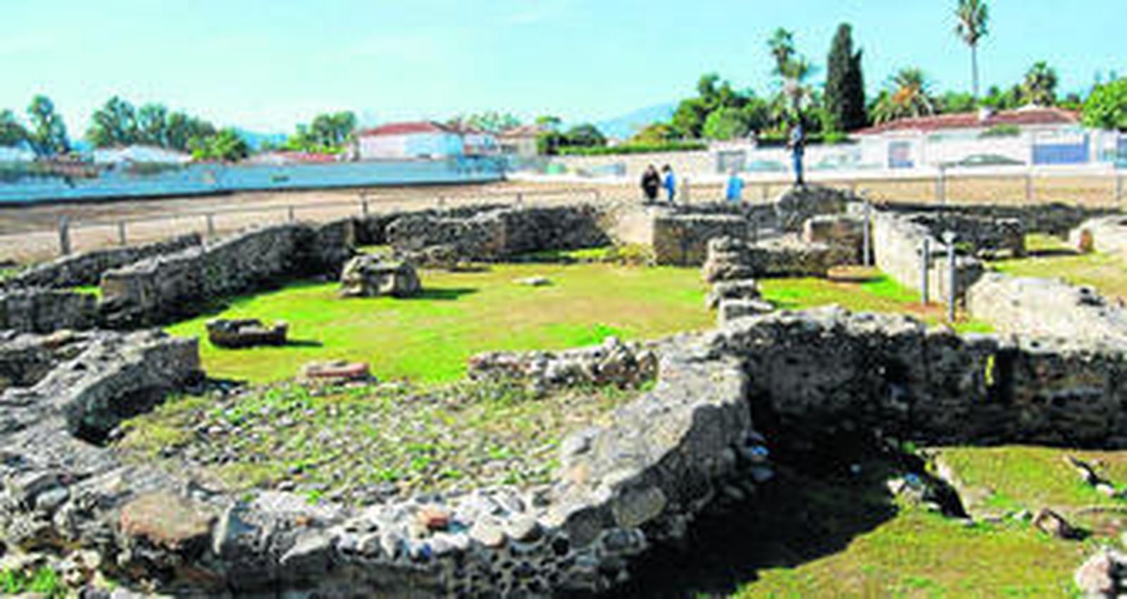 Los restos de la Basílica de la Vega del Mar cerca de Marbella ilustran la vitalidad de las comunidades hispano-bizantinas del litoral andaluz.