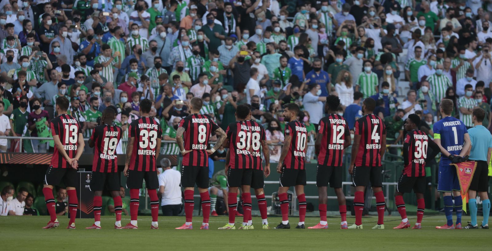 Las imágenes del Betis contra el Bayern Leverkusen