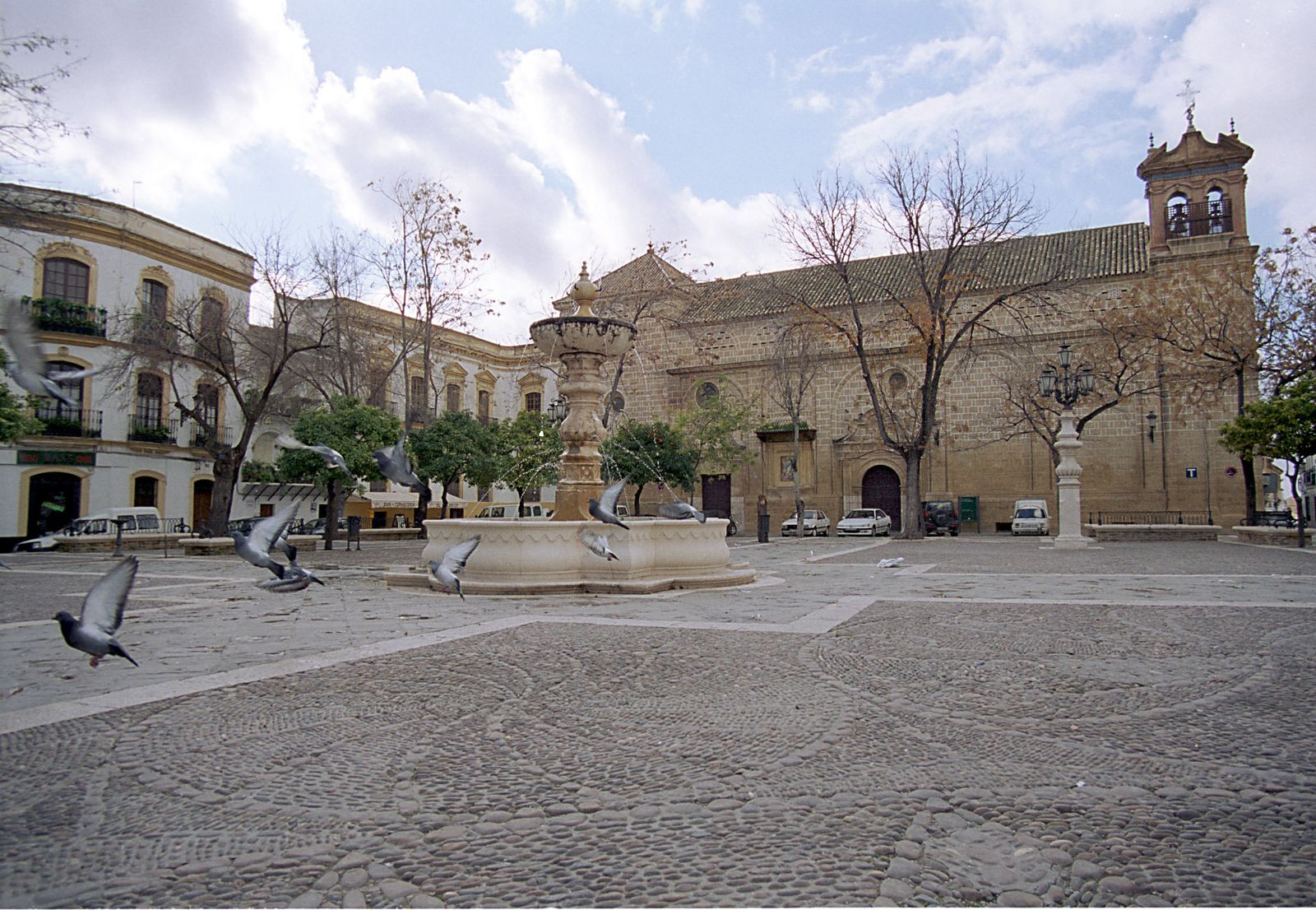 Una de las principales plazas de Osuna.