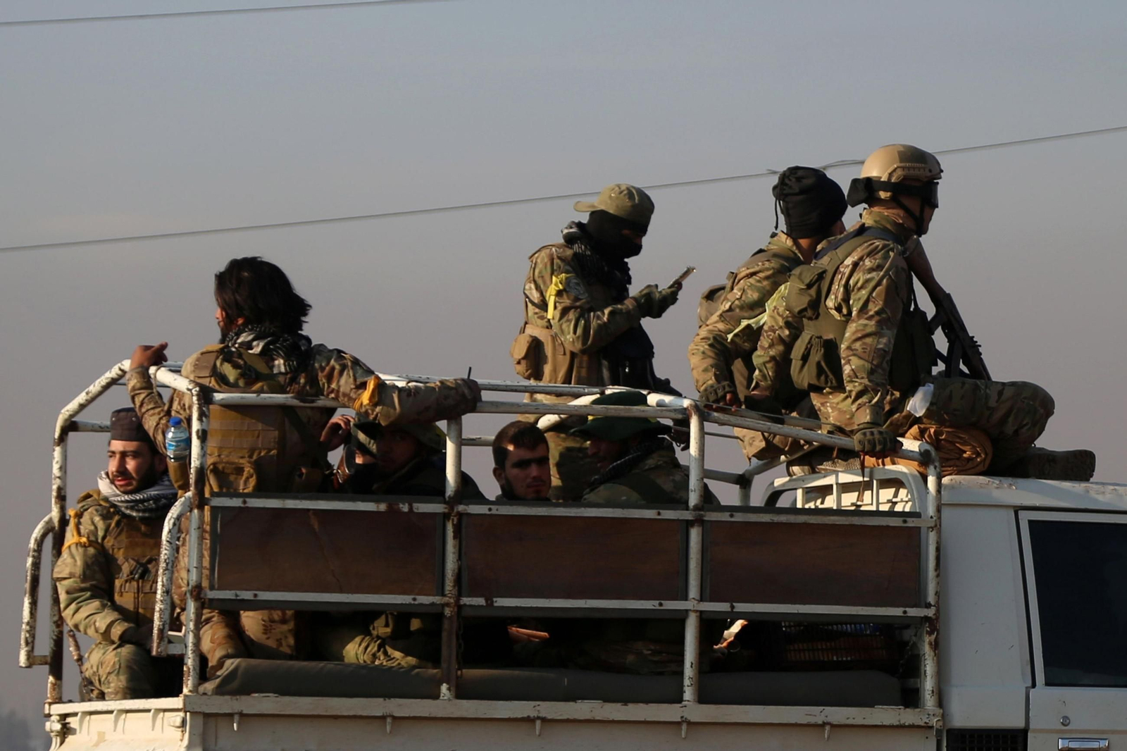 Las impactantes imágenes de los rebeldes sirios tomando Alepo