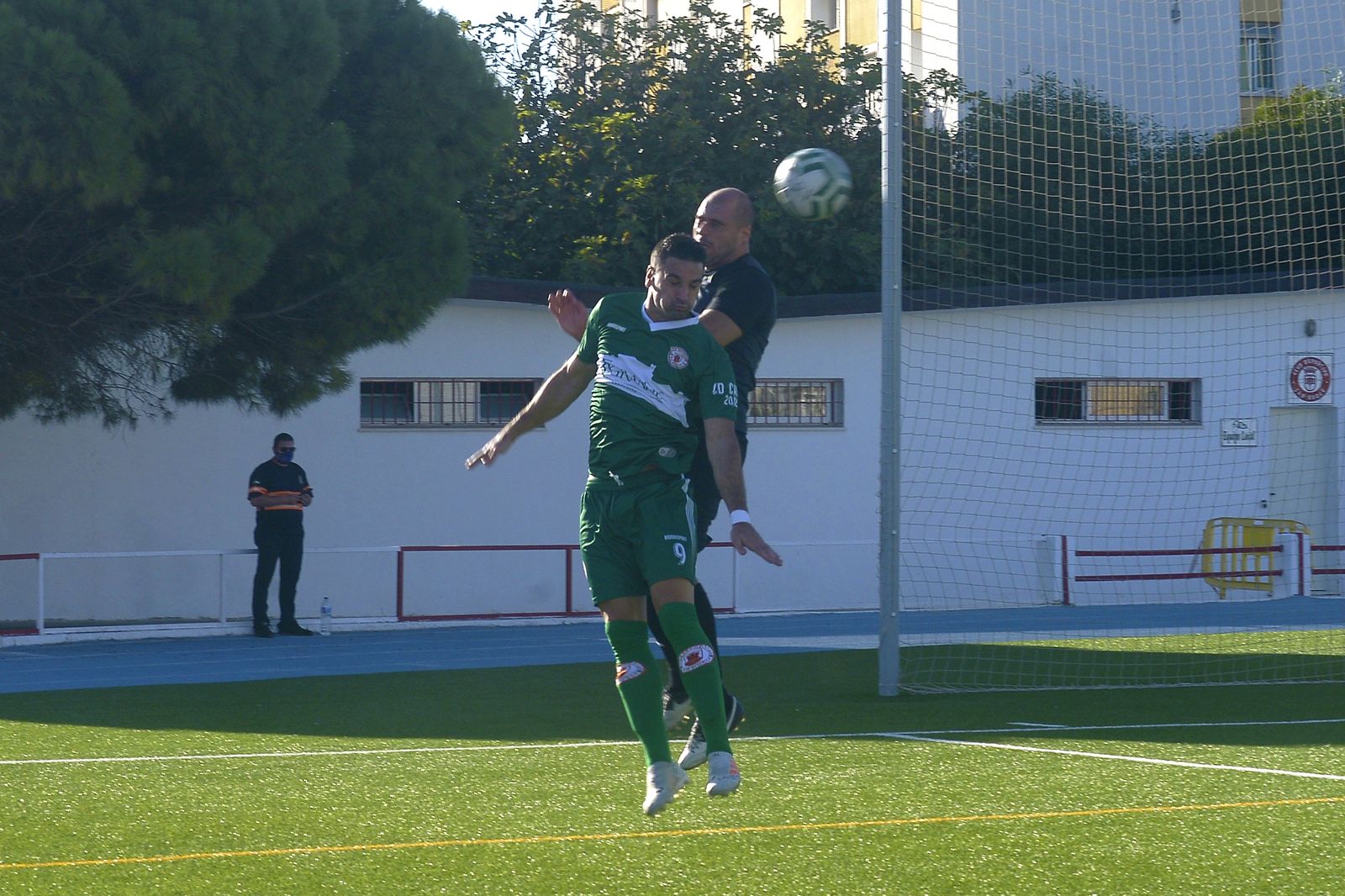 Fotos del partido entre UD San Roque y San Bernardo