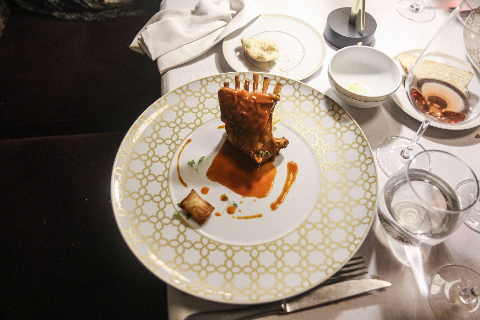 El impresionante menú a cuatro manos en el Claustro de Santa Paula, las imágenes