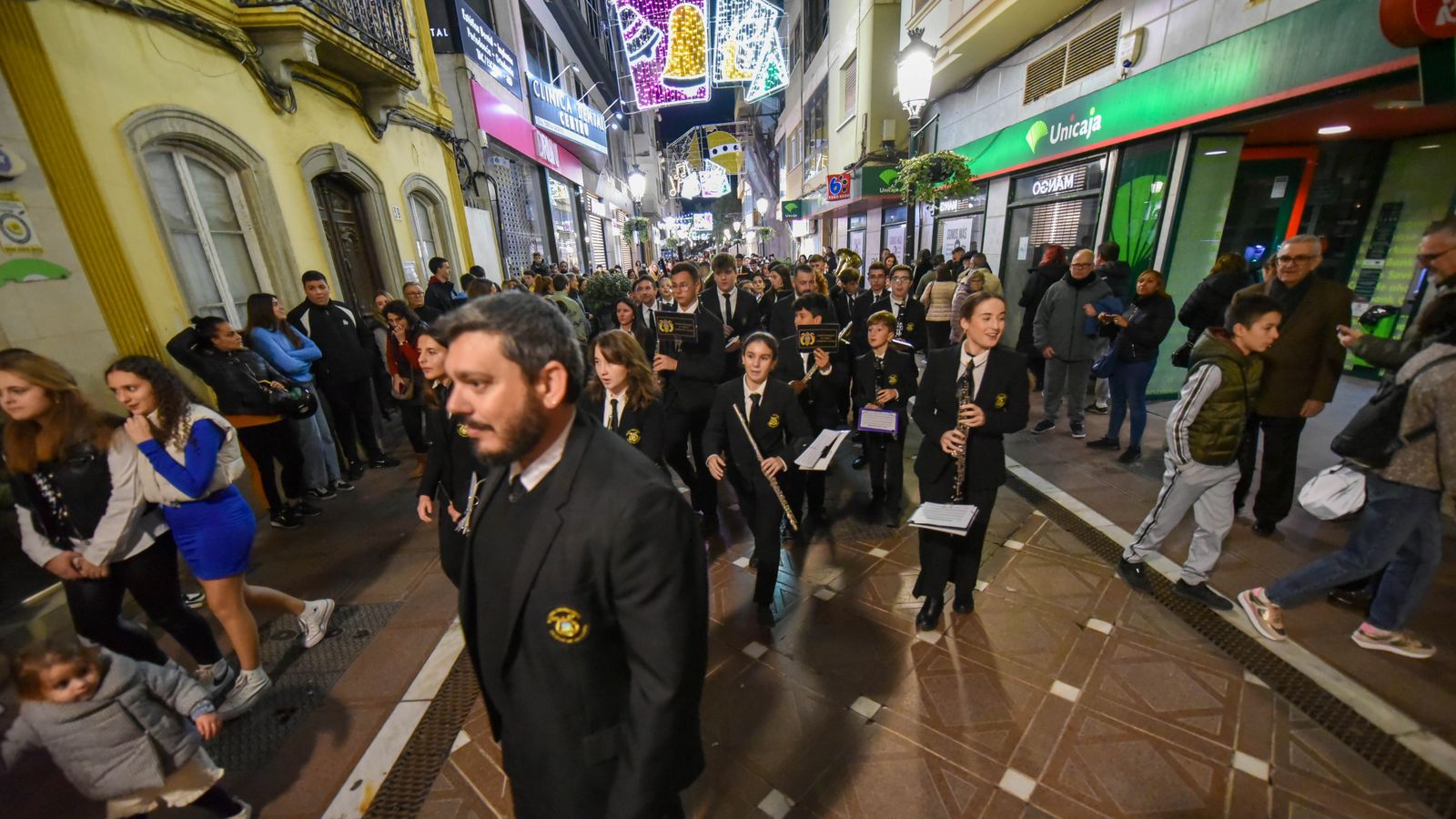 El encendido del alumbrado de Navidad en La Línea, en imágenes