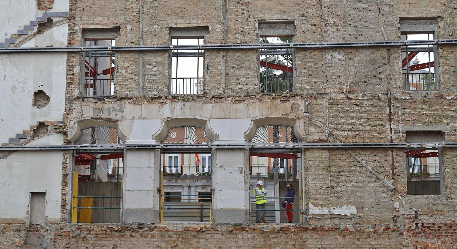 Imágenes de los restos arqueológicos hallados en el solar del antiguo edificio de Hacienda