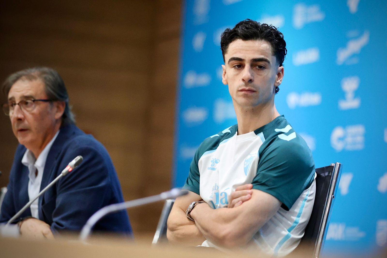 Las fotos de la presentación de Josué Dorrio con el Málaga CF