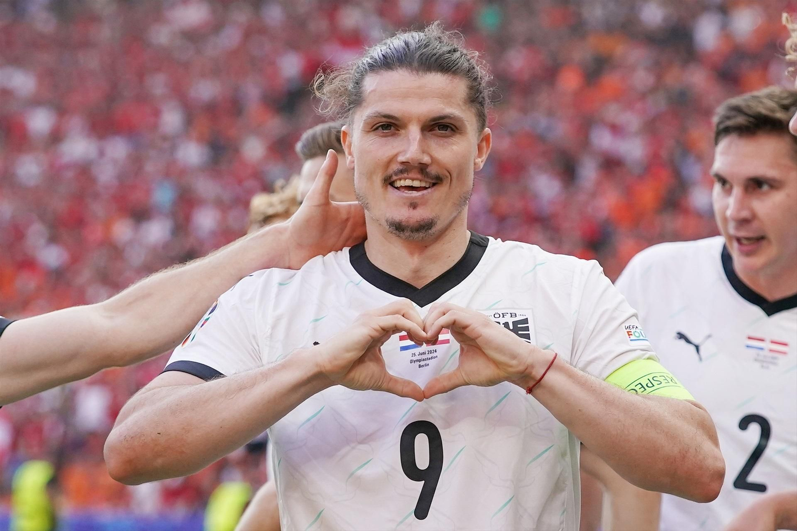 Sabitzer celebra un gol de Austria contra Países Bajos.