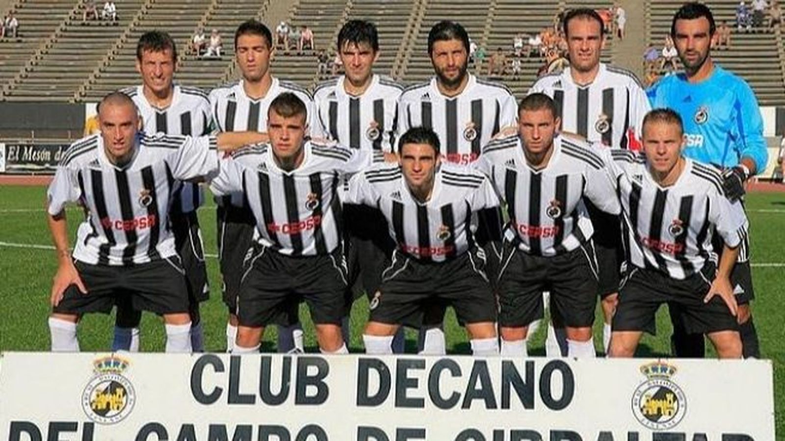 Una formación de la Balona en la andadura 2010-11