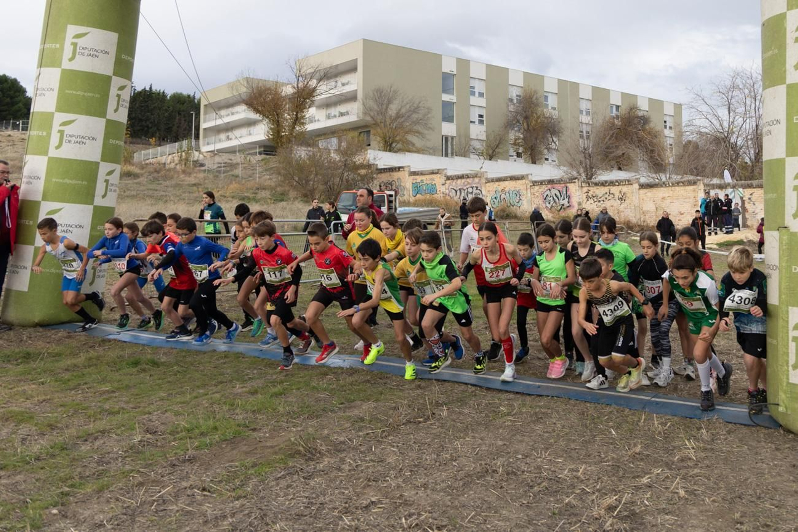 Las mejores imágenes del XXVIII Cross Provincial “Ciudad de Jaén” con victoria de Cynthia Ramírez y Andrés Estepa (1)