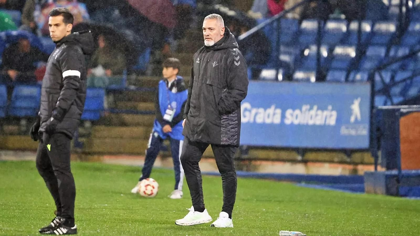 Arzu, durante un partido del Betis Deportivo en el Nuevo Colombino.