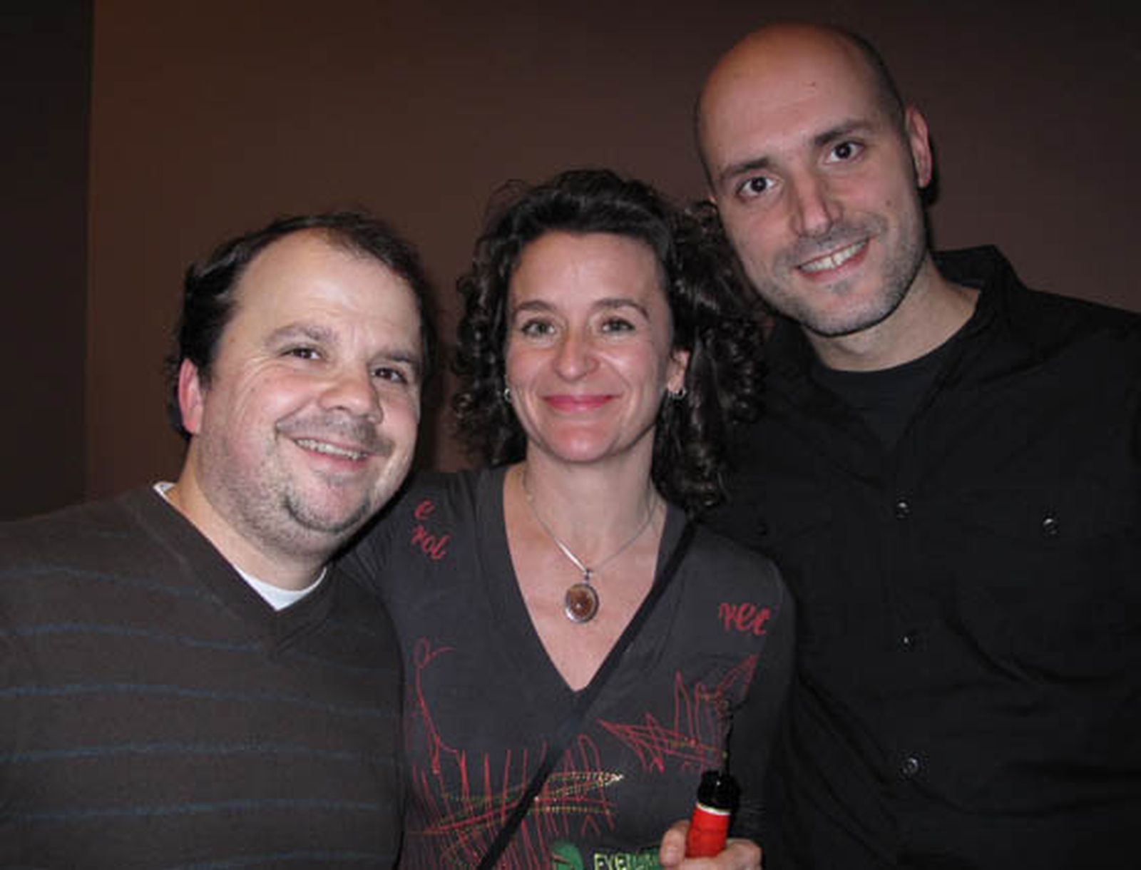 Ángel Arispón (jefe técnico), Charo Casado (mánager) y Fernando Fabiani (director), de la compañía Síndrome Clown.

Foto: Victoria Ramírez