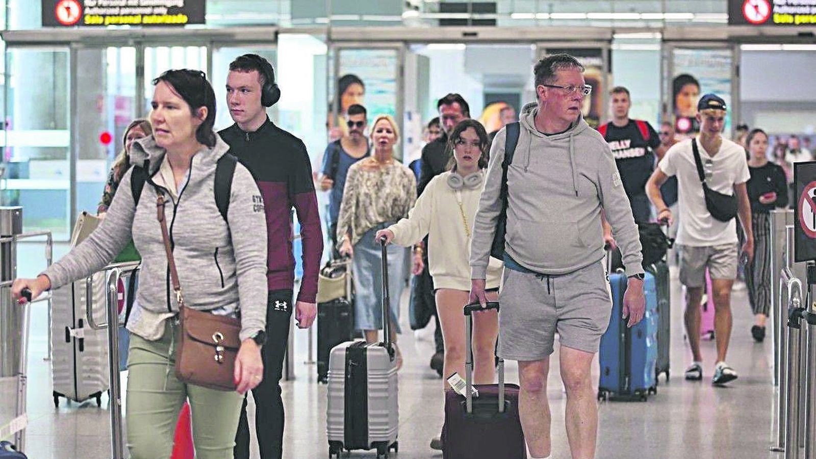 Llegada de turistas al aeropuerto de Málaga