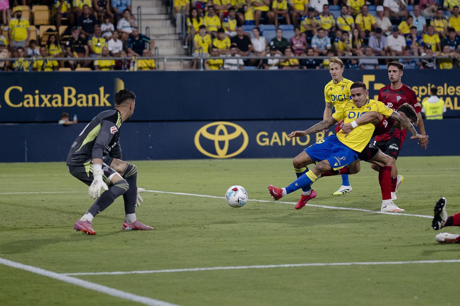 Búscate en las imágenes del primer partido del Cádiz CF- Mirandés