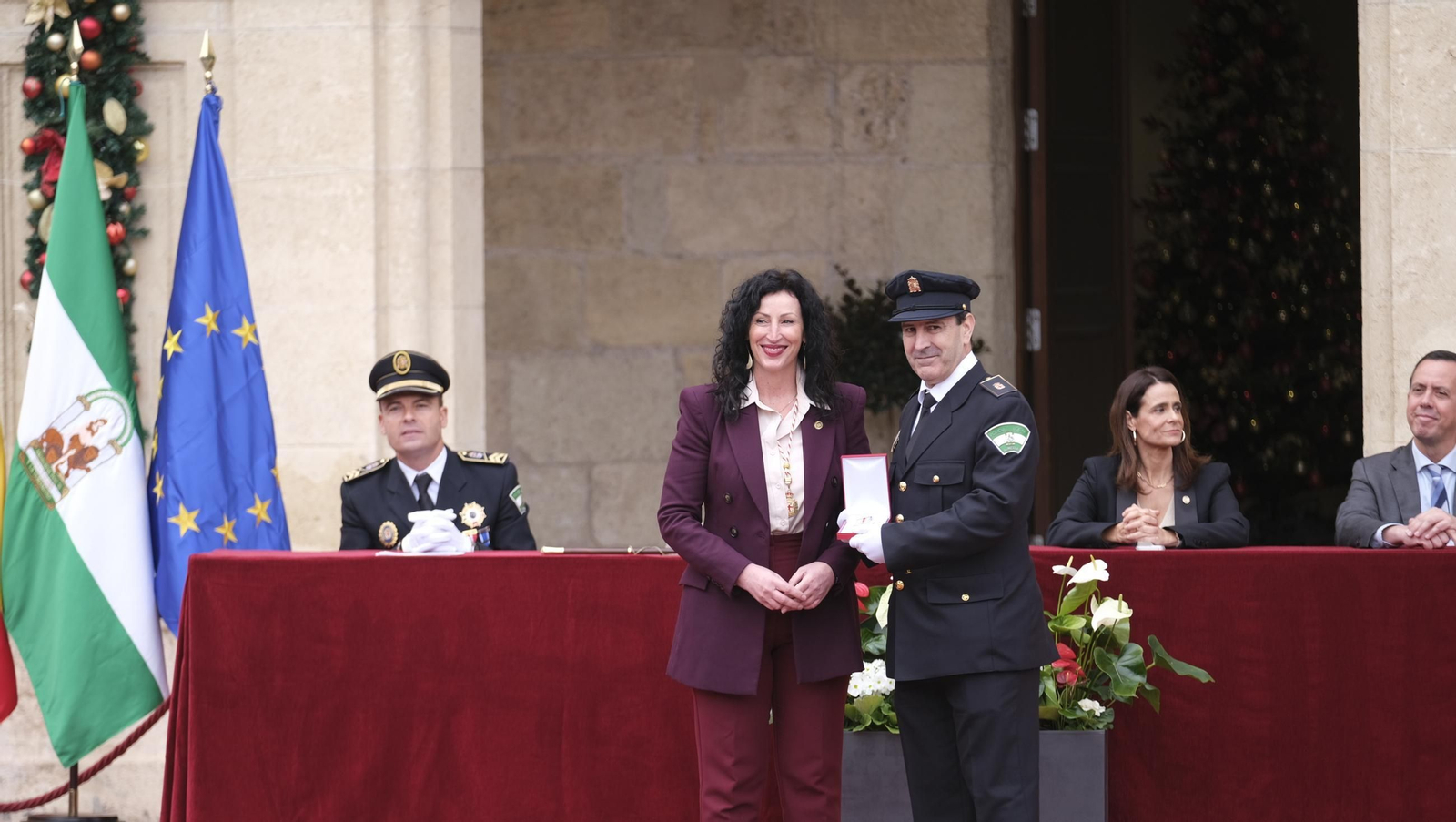 La Policía Local de Almería celebra su patrón San Esteban, en imágenes