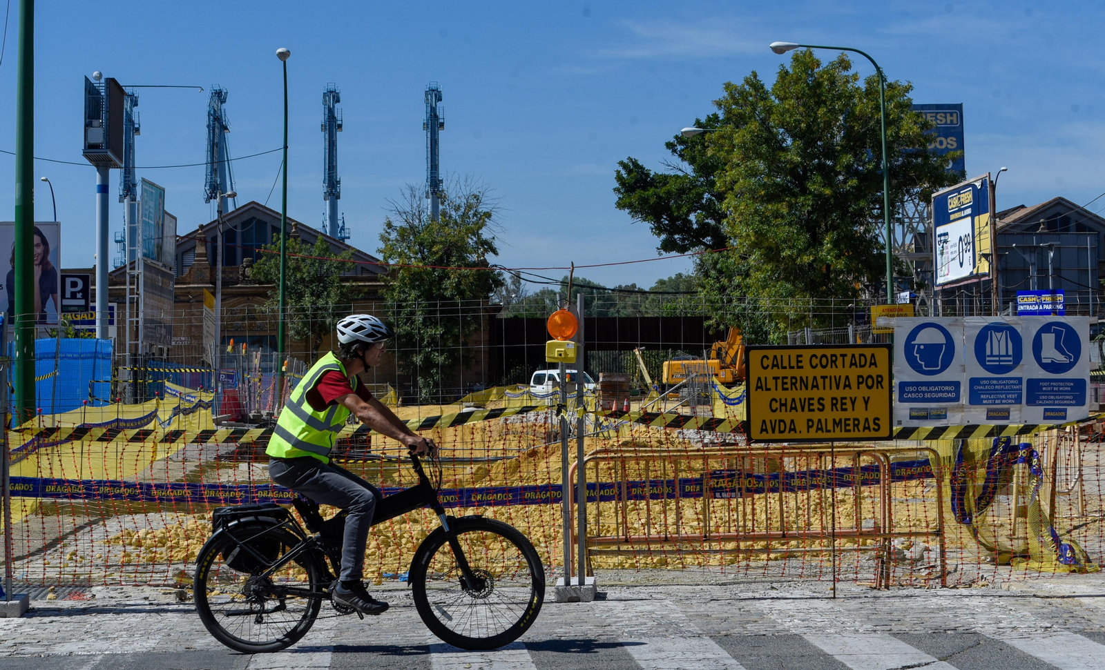 Imágenes de la Avenida de La Raza, a poco más de una semana para su reapertura