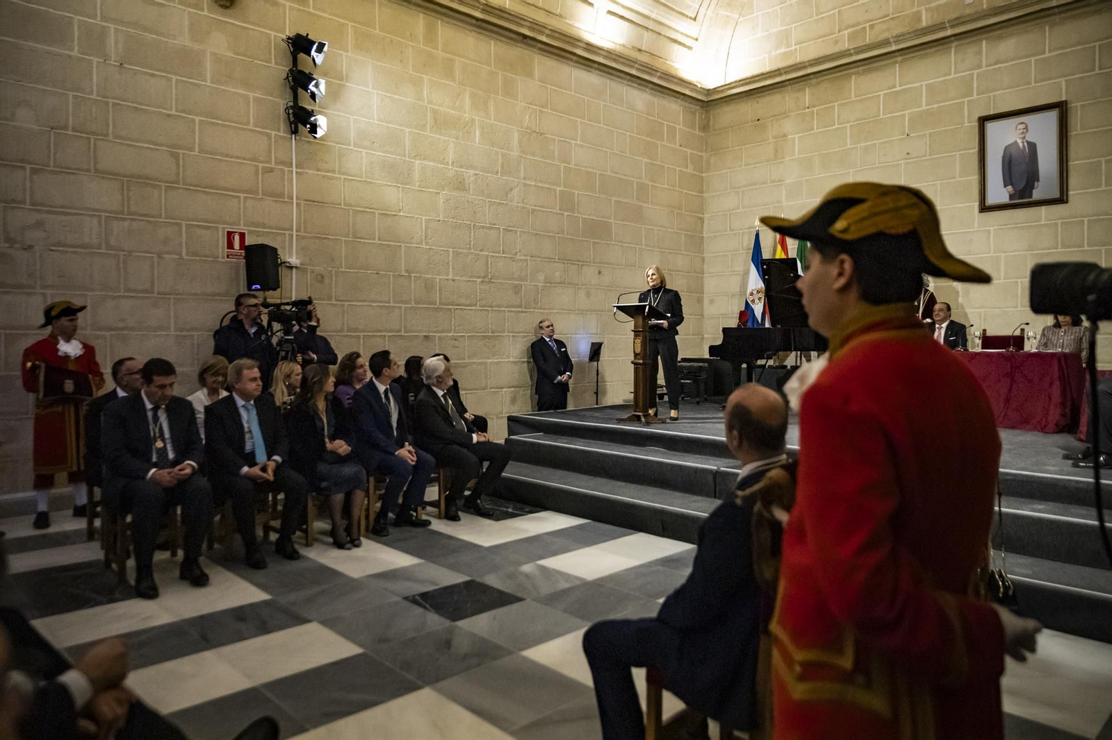La entrega de la Medalla de Oro de Jerez a la Virgen de las Angustias, en imágenes