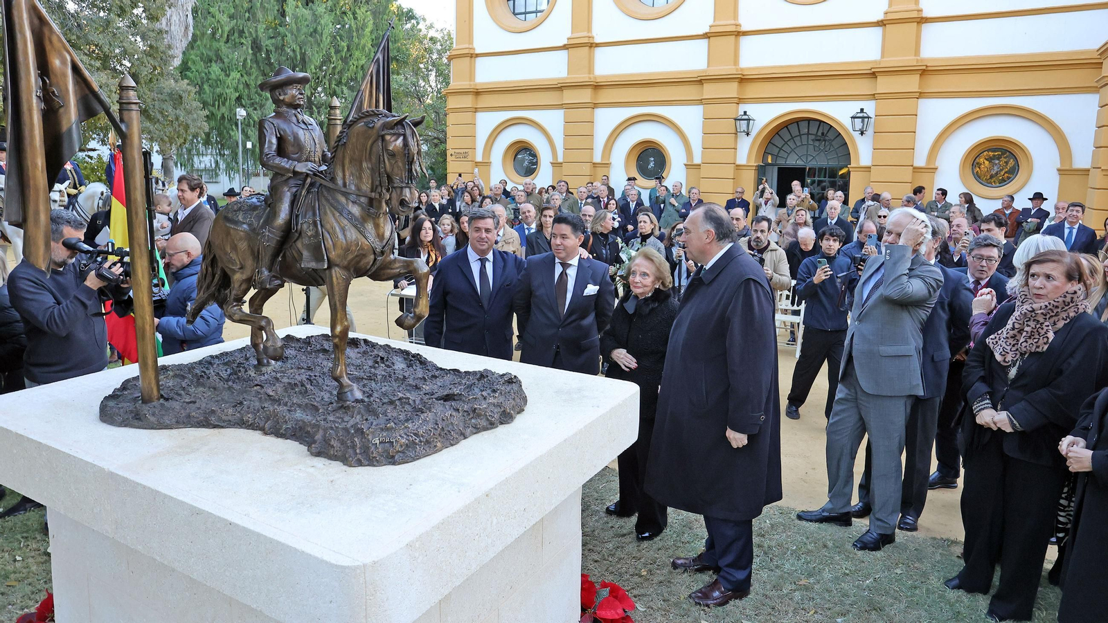 Inauguración del monumento dedicado a Álvaro Domecq en la Real Escuela