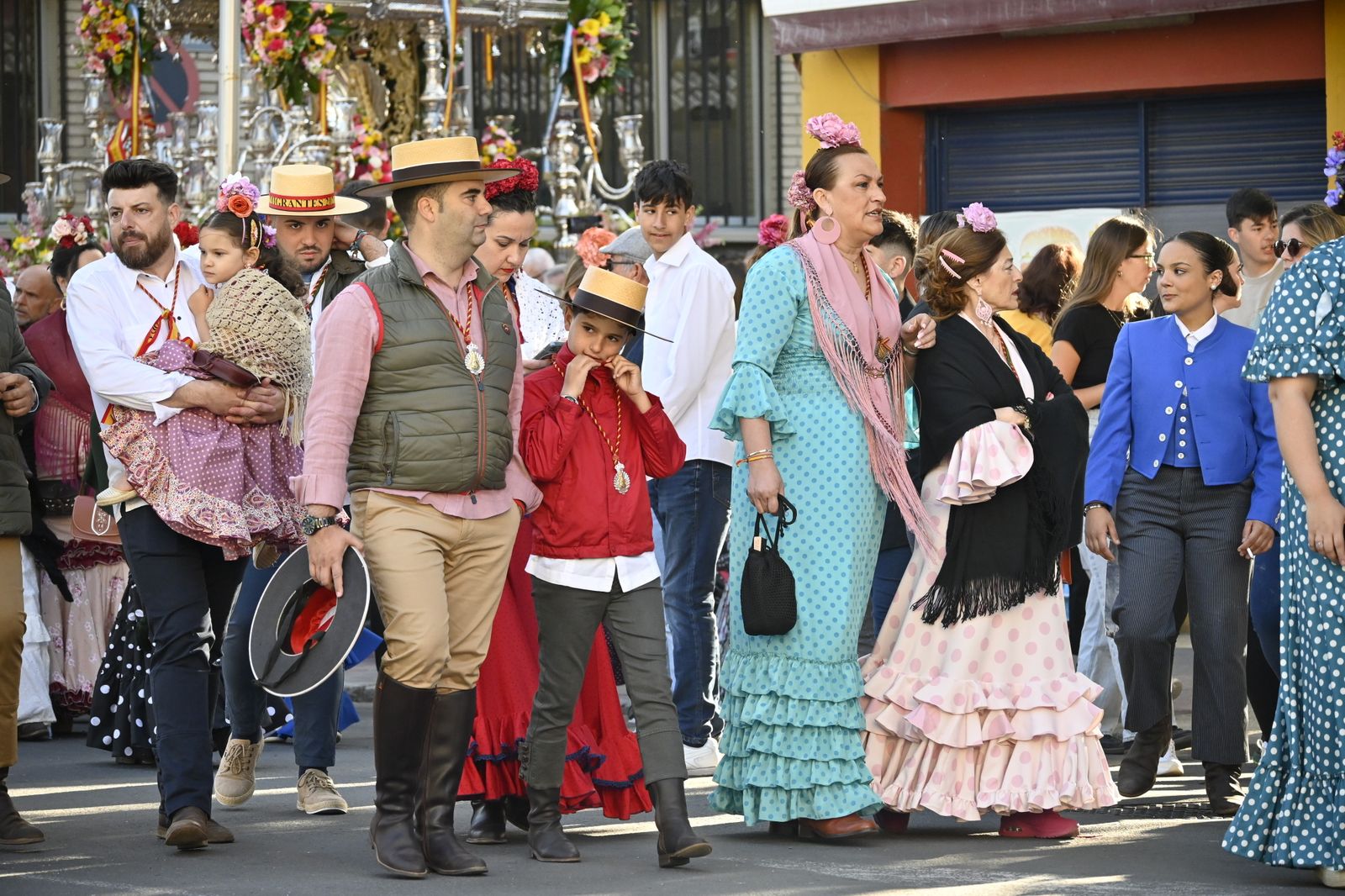 El Rocío 2024: las mejores imágenes de la salida de Emigrantes