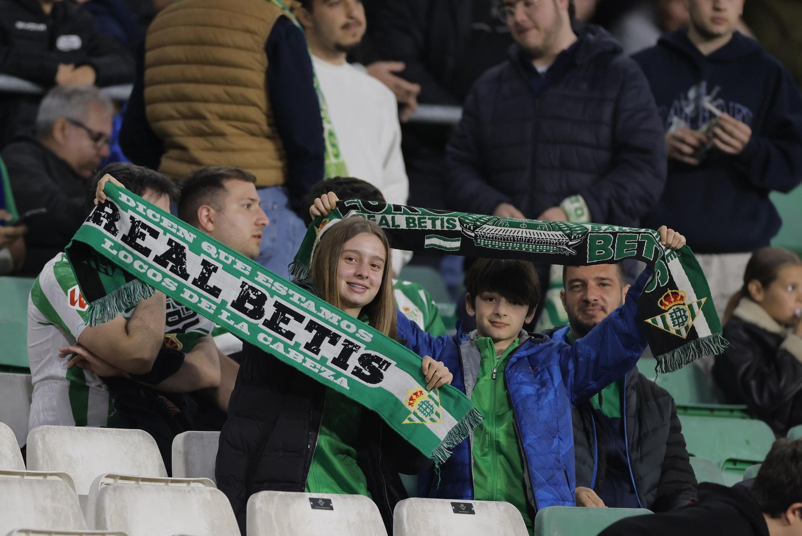 Búscate en las fotos del Betis - Real Sociedad
