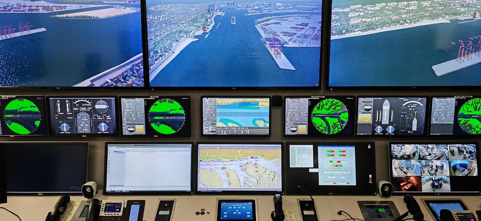 Sala de control del simulador del puente del CSMART