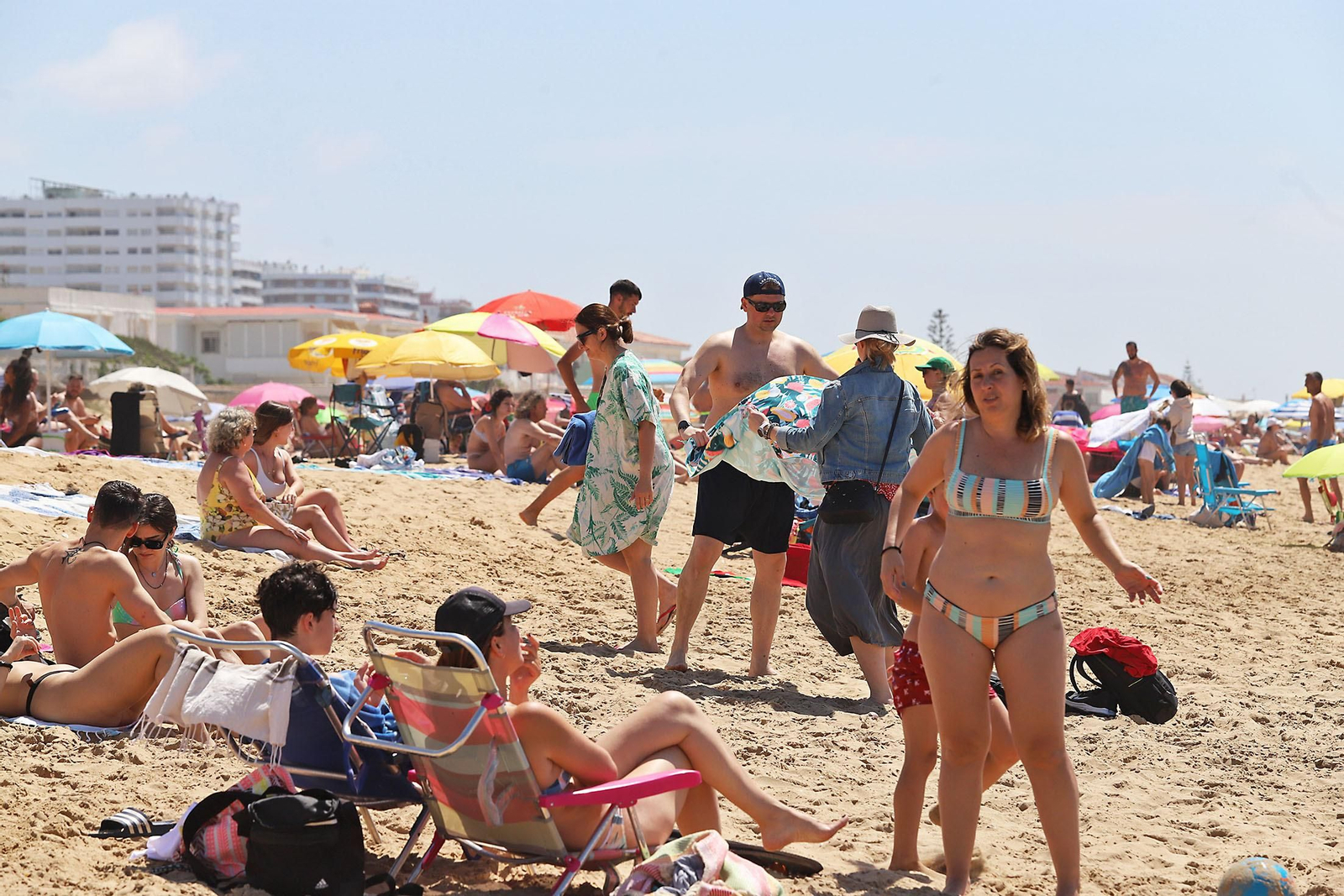 Las playas de Huelva se llenan en el 1 de mayo