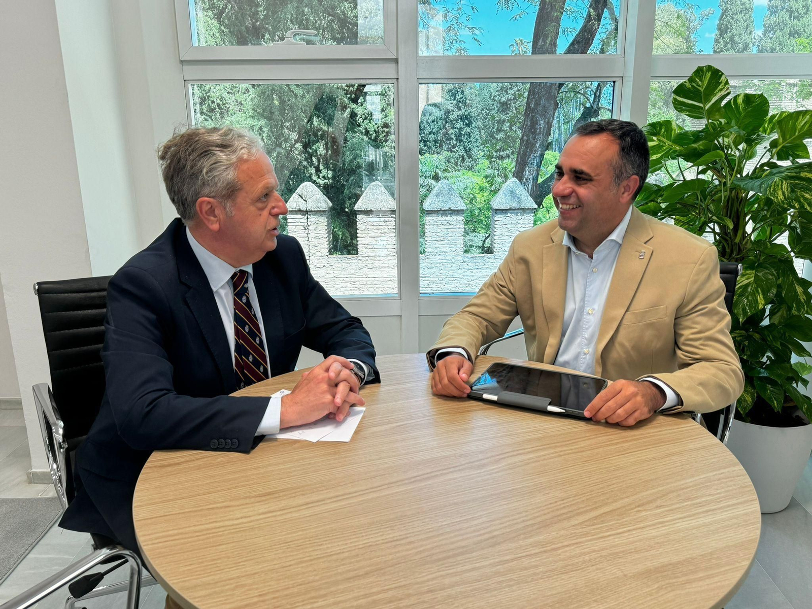 Los dos presidentes provinciales, en la reunión.