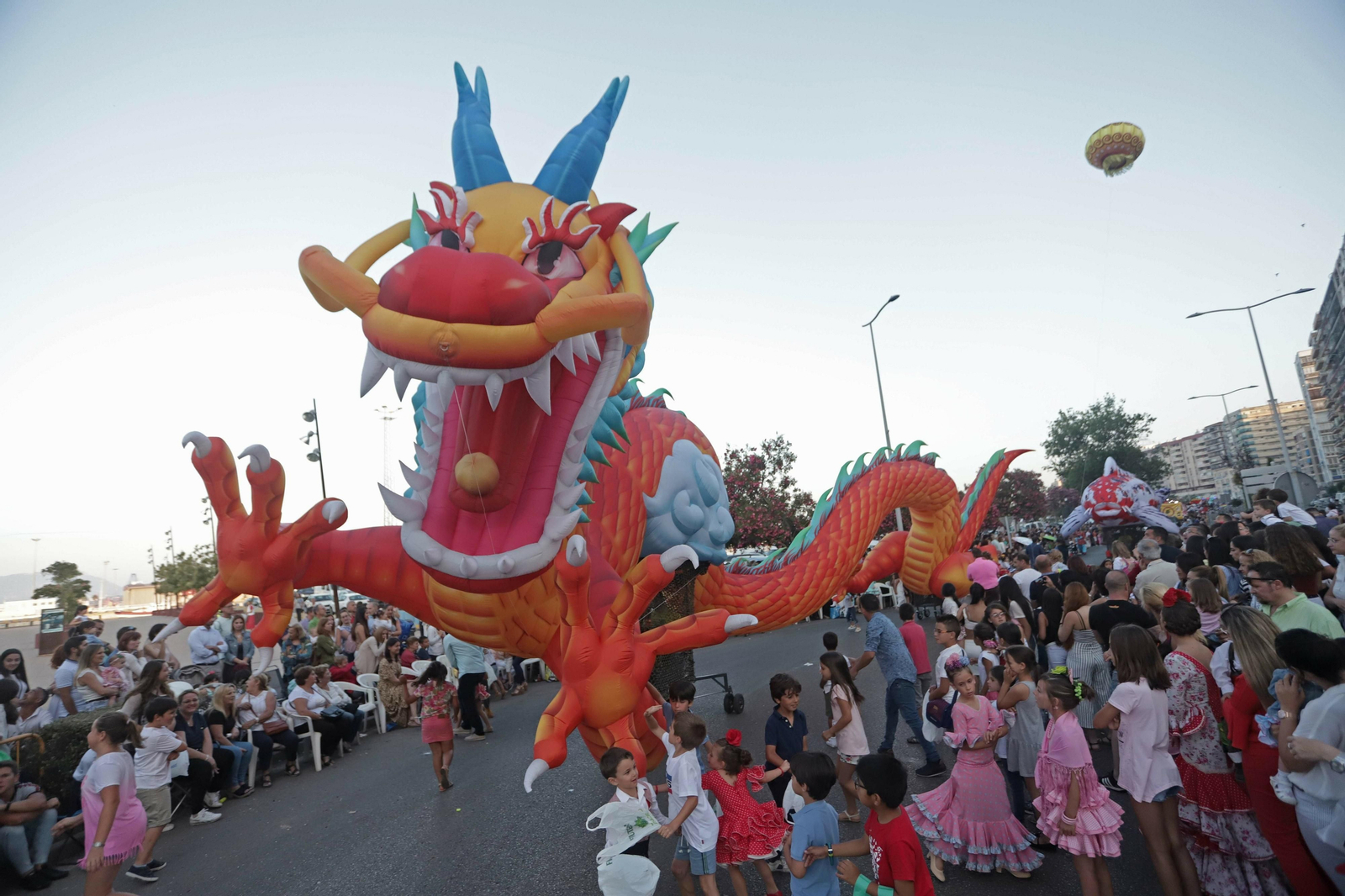 Un dragón chino, en la cabalgata.