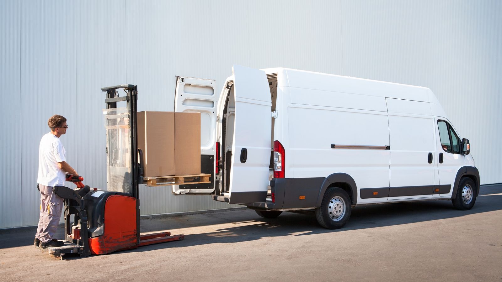 Arval Pro hace hincapié en la oferta de vehículos electrificados.